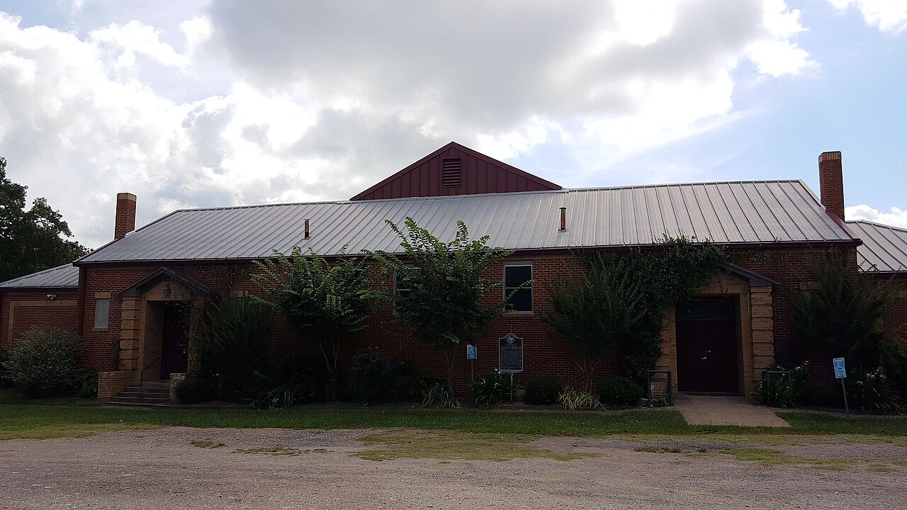 The old school building at Lovelady.