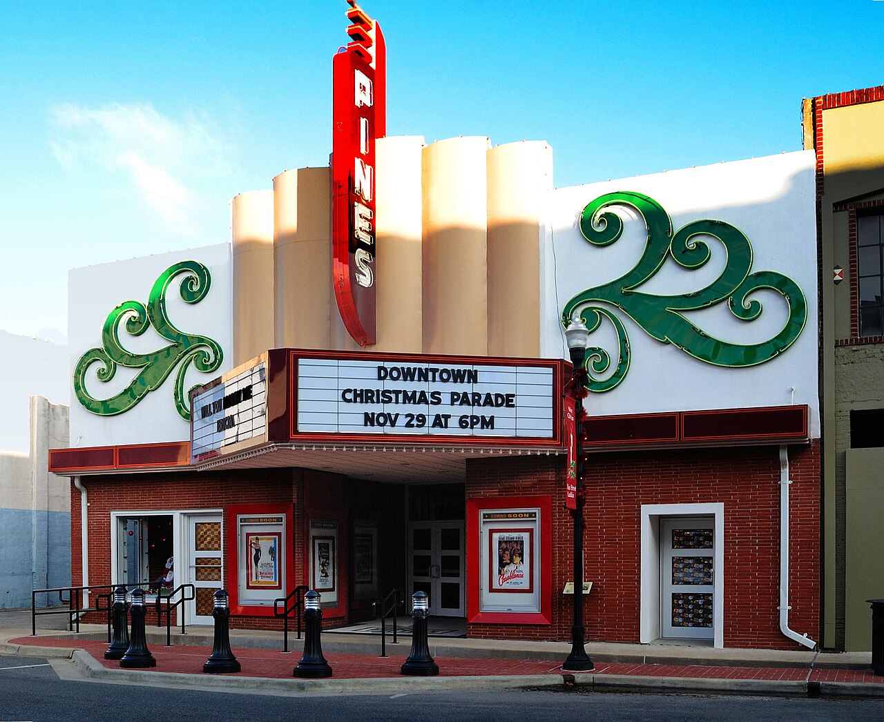 The Pines Theater on Main Street in Lufkin.
